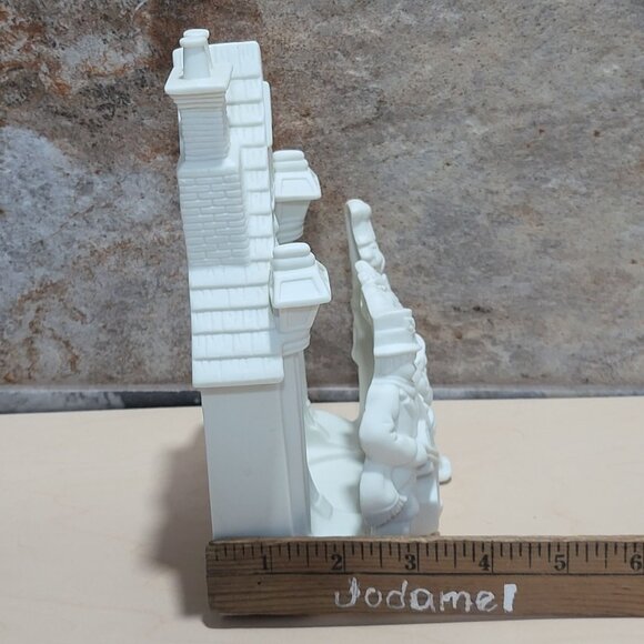 PartyLite Bakery Carolers Tea Light Candle Holder White Bisque Chef Baker Cake - Picture 10 of 10